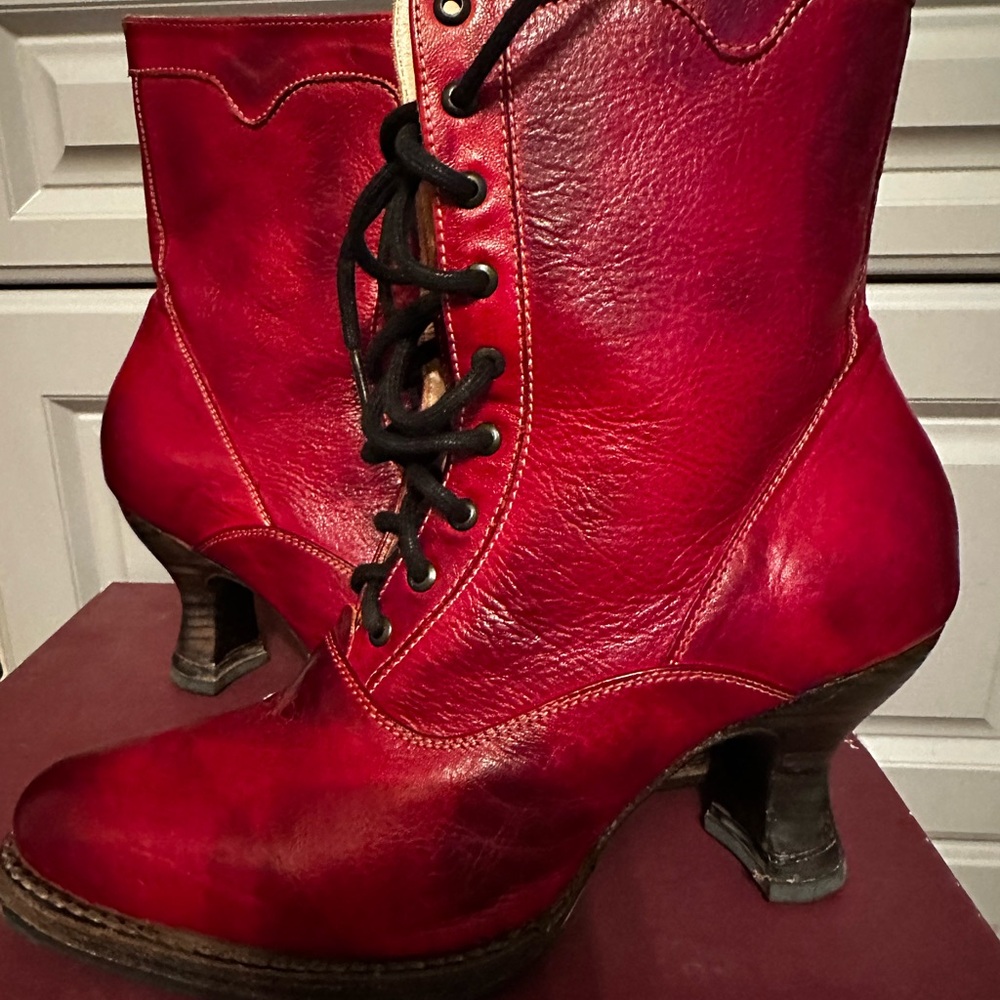 Women's Red Leather Lace-Up Boots